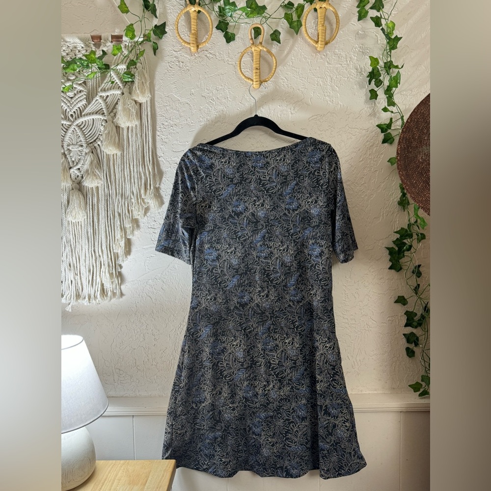 TITLE NINE Womens Dress MEDIUM Floral Fit Flare Buttah Paisley Black Gray Casual